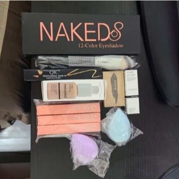 All in One Makeup Kit For Girls12 Colors Naked Eyeshadow Palette Set - Picture 1 of 1
